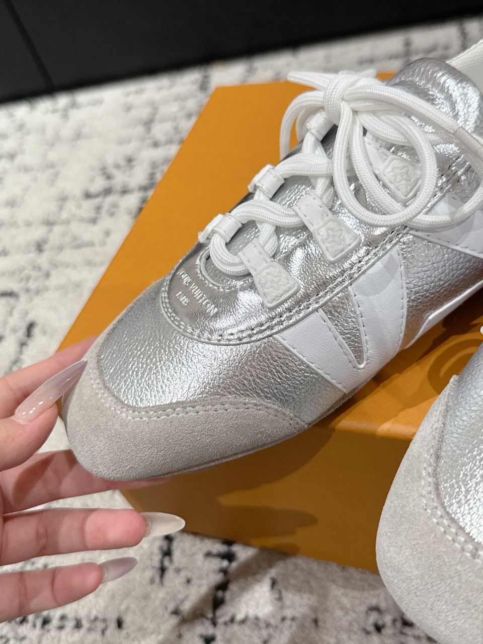 Sneakerina LV