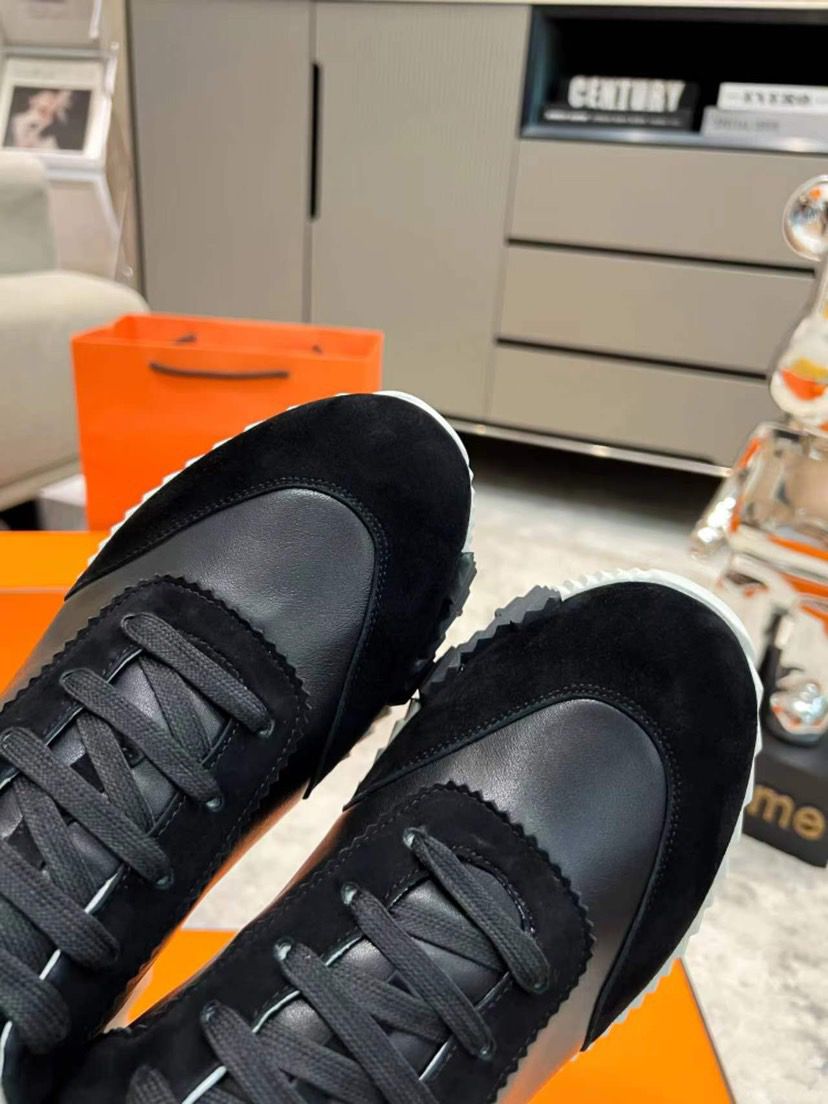 Hermès Bouncing Sneaker  Preto e Branco.