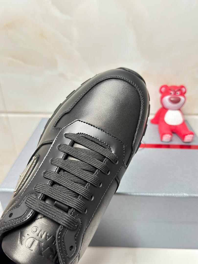 Prada Prax 01 Leather Black