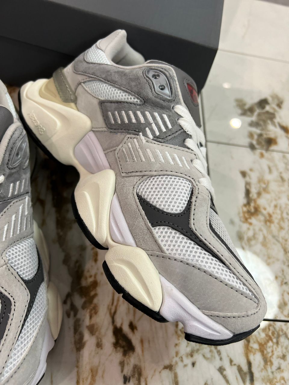 New Balance 9060 Cinza Rain Cloud