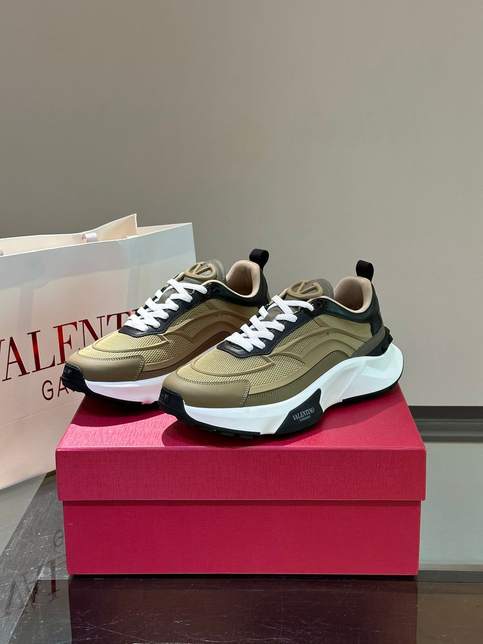 VALENTINO GARAVANI - Todos os produtos – Manfrim Store