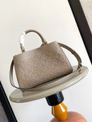 Bolsa Louis Vuitton OnTheGo PM