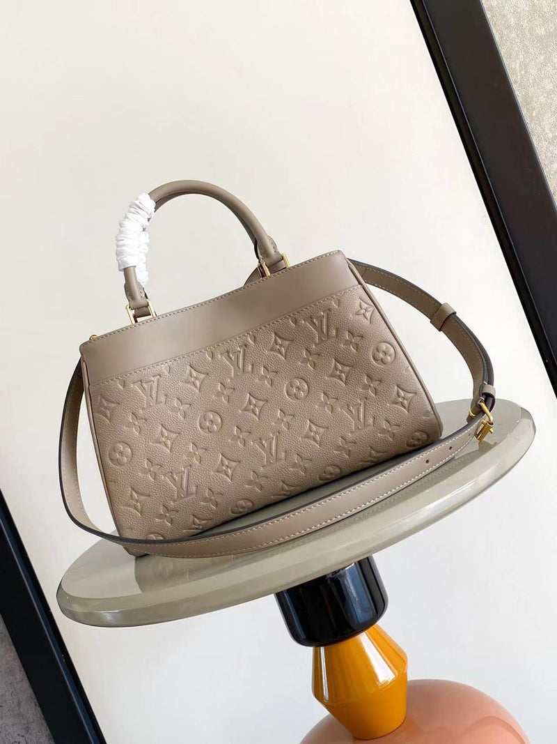 Bolsa Louis Vuitton OnTheGo PM