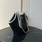 CHANEL Canvas com Efeito em Ráfia