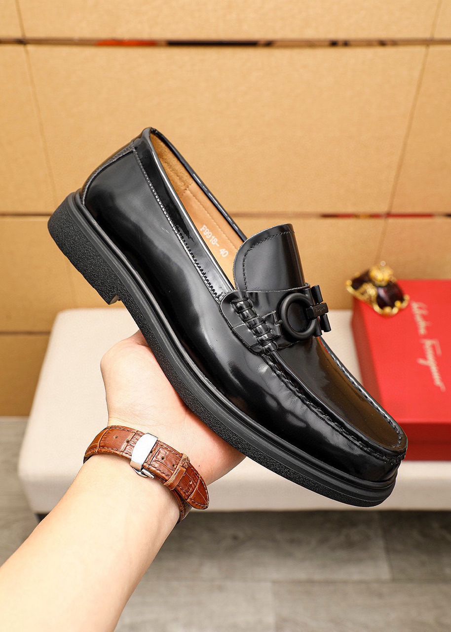 Sapato Ferragamo Black