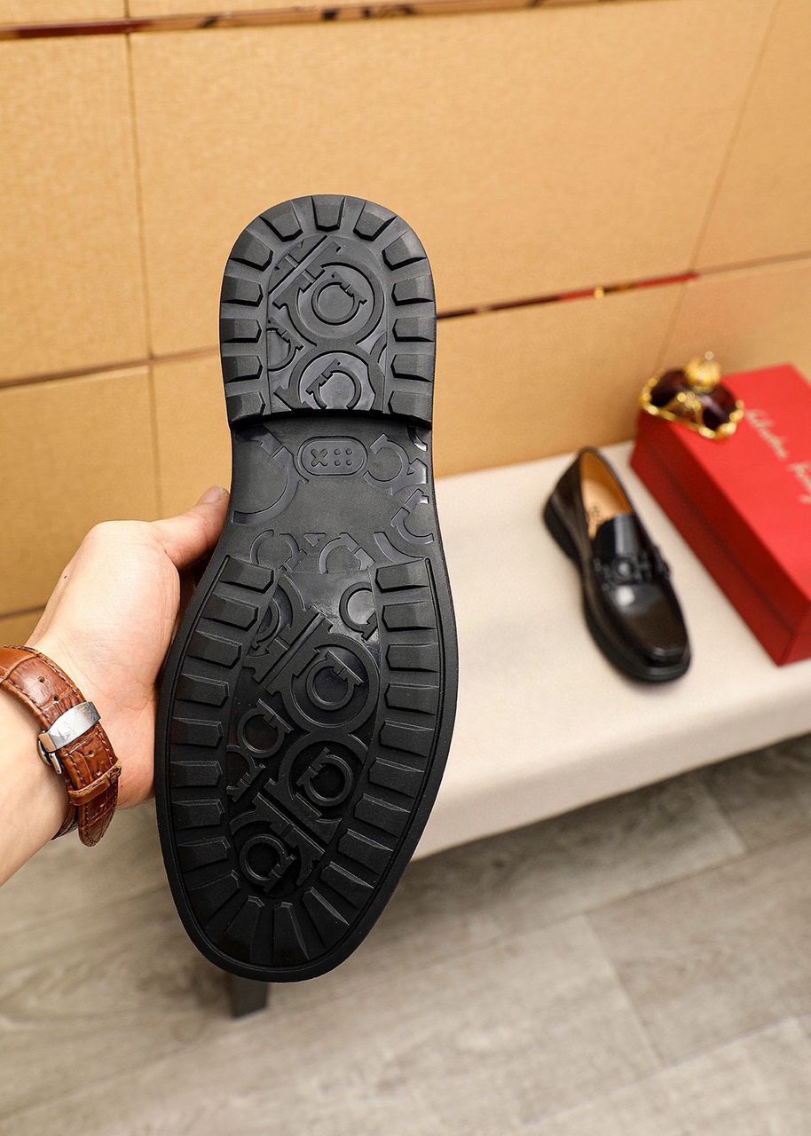 Sapato Ferragamo Black