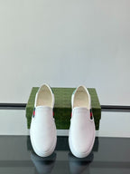 Tênis Slip-on Ace da Gucci.