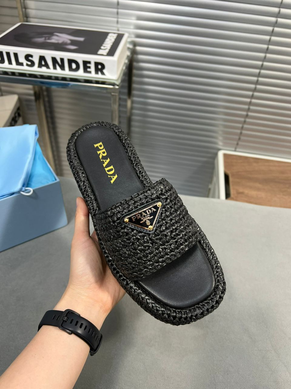 Prada Sandália flatform em crochê