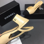 Chanel scarpin slingback com biqueira (cap toe)