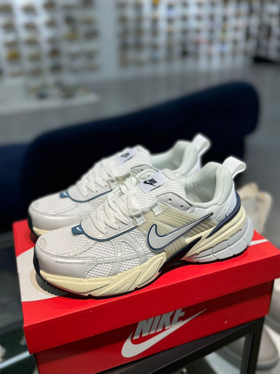 Nike V2K Run