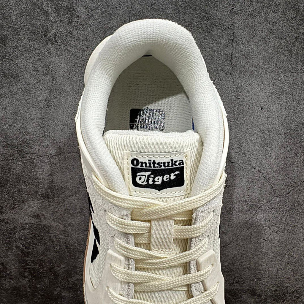 Onitsuka Tiger Moage CO.