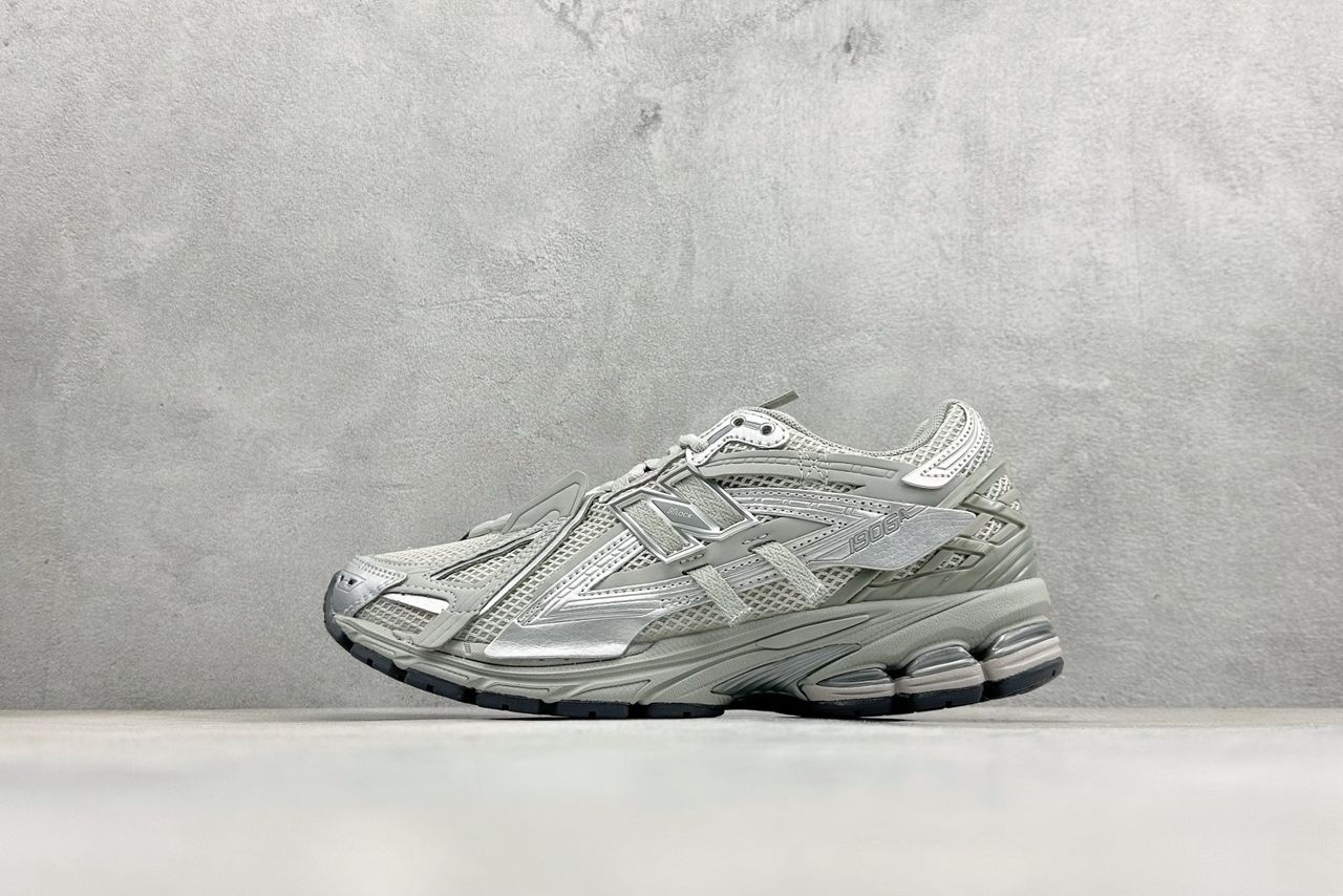New Balance 1906A Concrete Silver Metallic
