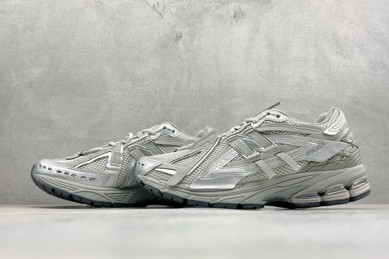 New Balance 1906A Concrete Silver Metallic