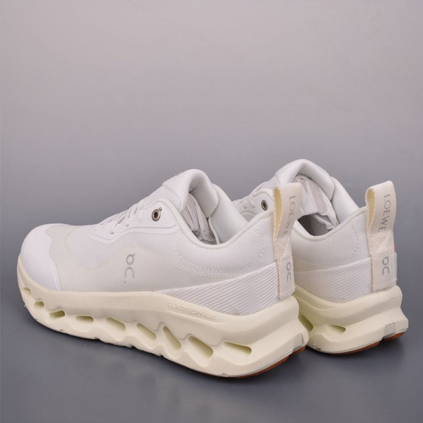 LOEWE x On Cloudtilt off-white