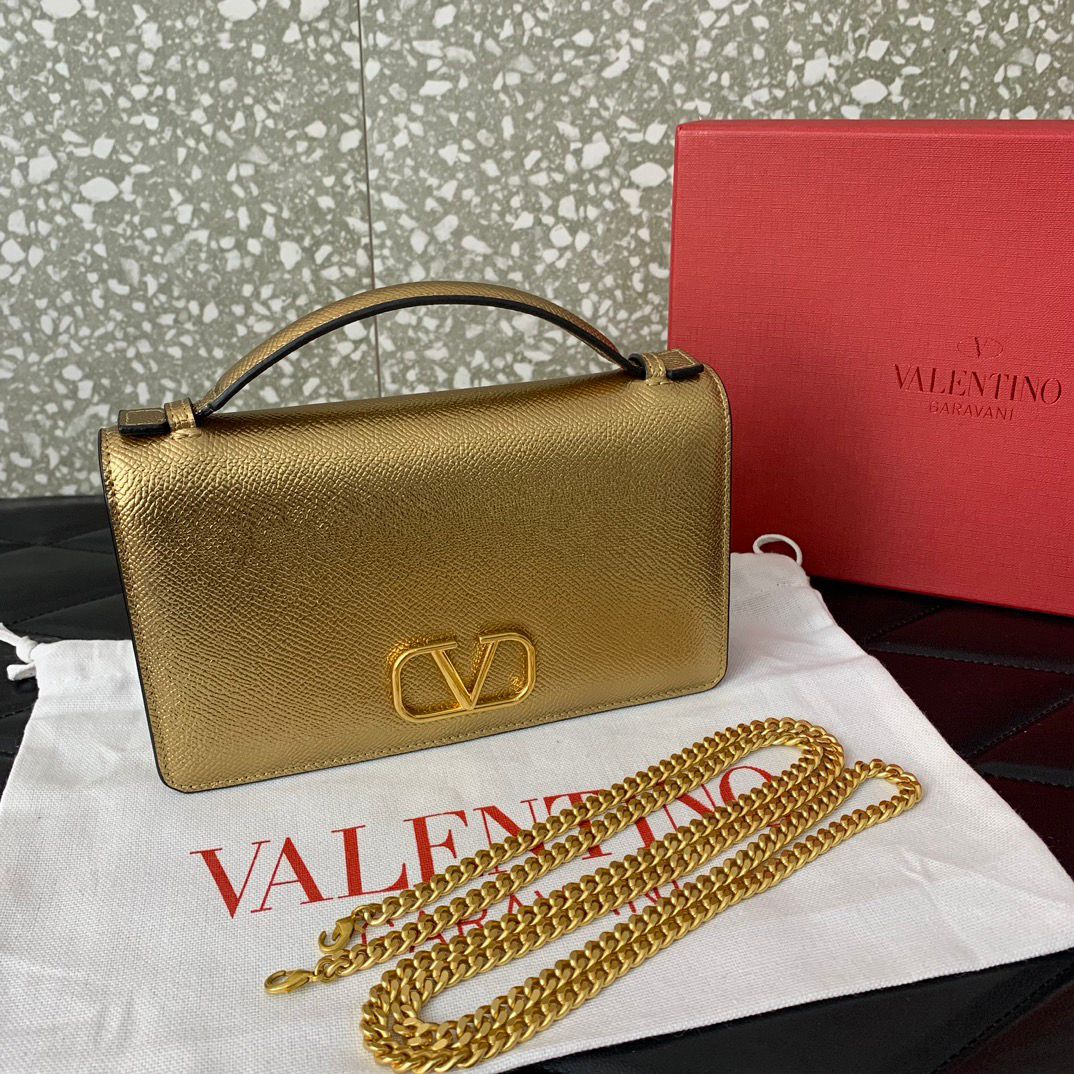 Valentino Garavani VLogo Signature