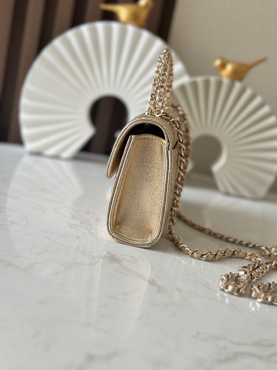 Chanel Top Handle Wallet on Chain dourada