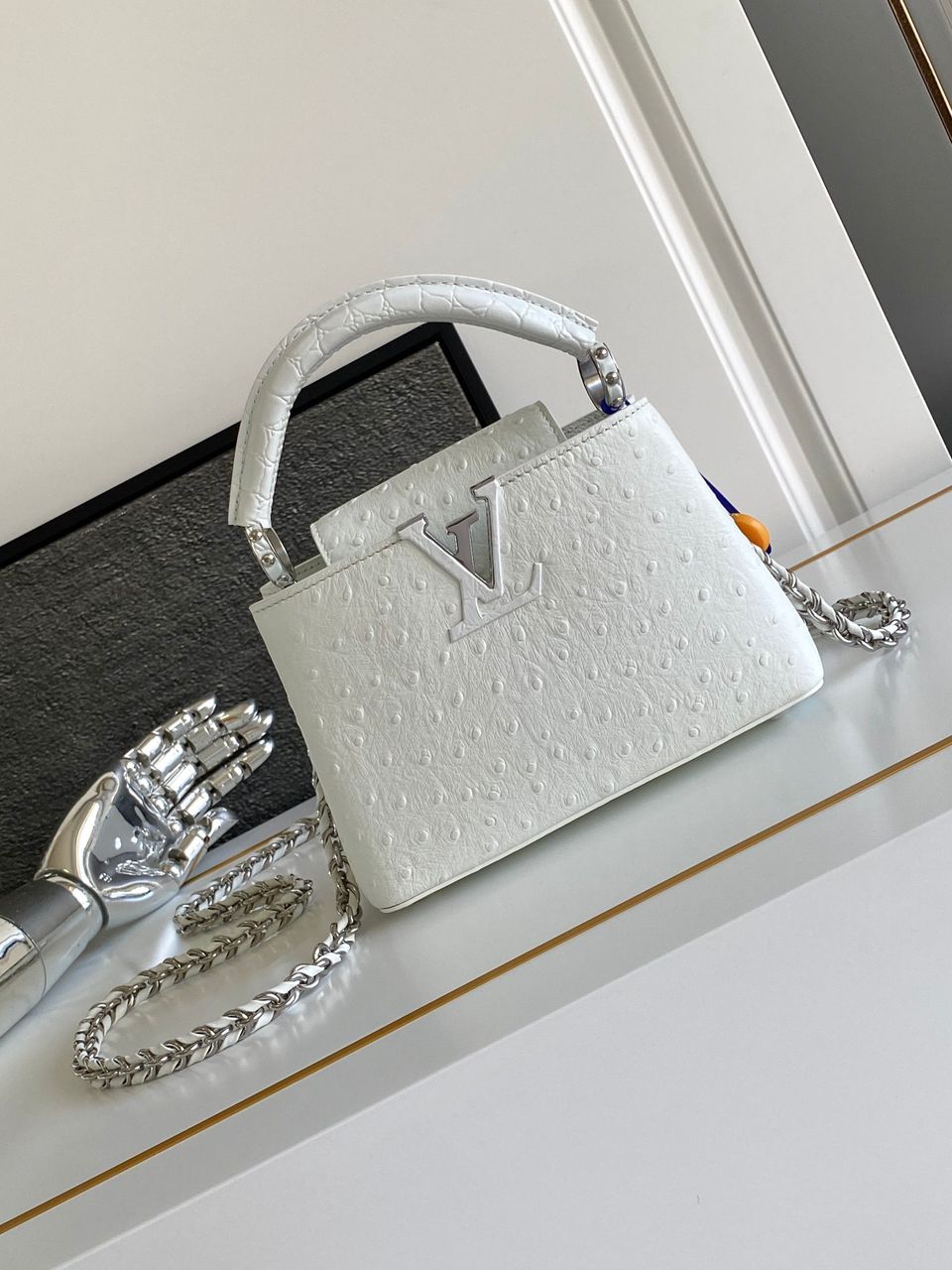 Louis Vuitton Capucines Mini