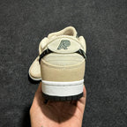 Nike SB Dunk Low x Albino & Preto "Pearl White"