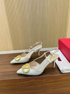 Valentino Garavani VLogo Signature Slingback Pump White Ferragens Douradas