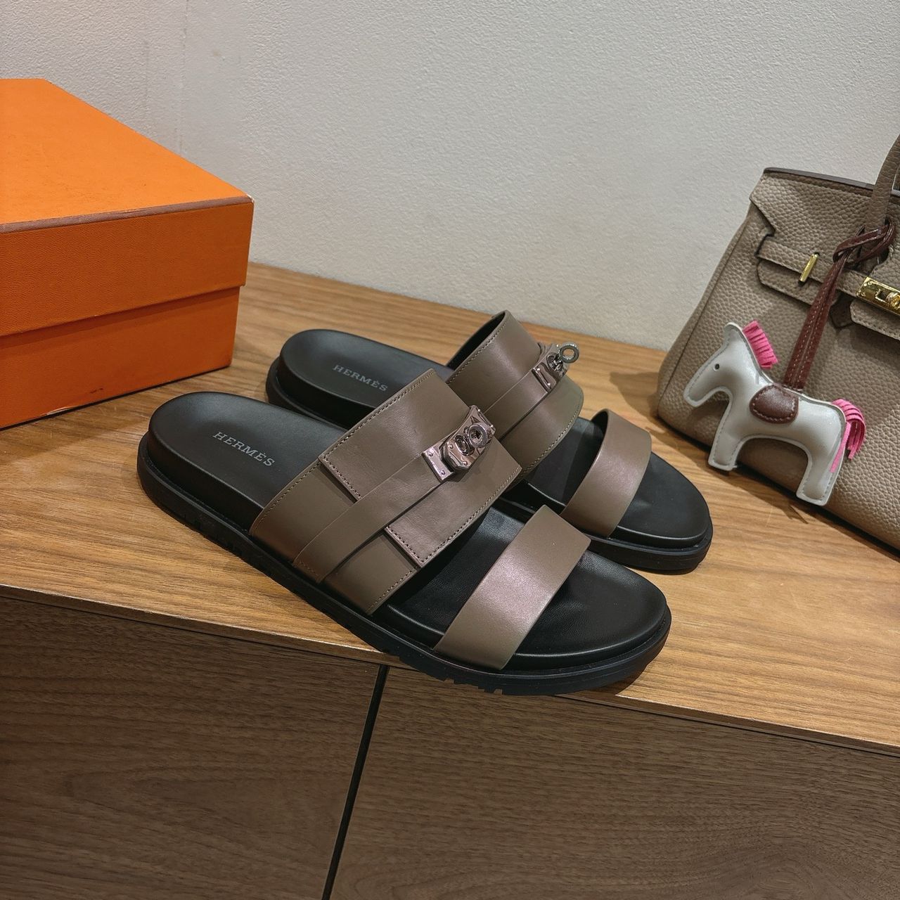 Hermes Milano Brown.
