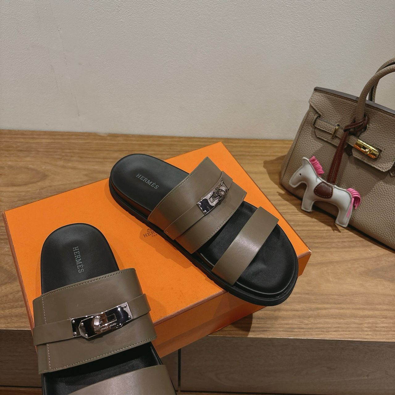 Hermes Milano Brown.