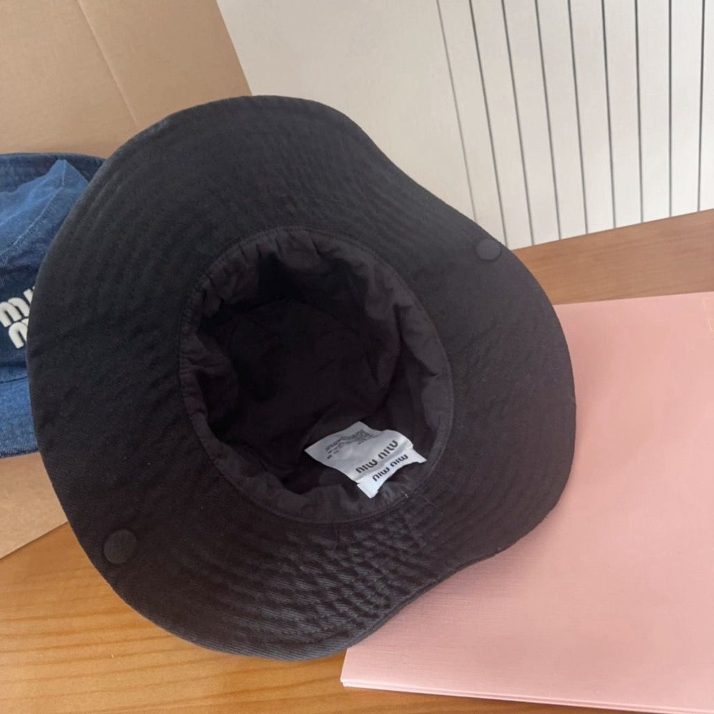 Chapéu Miu Miu Black