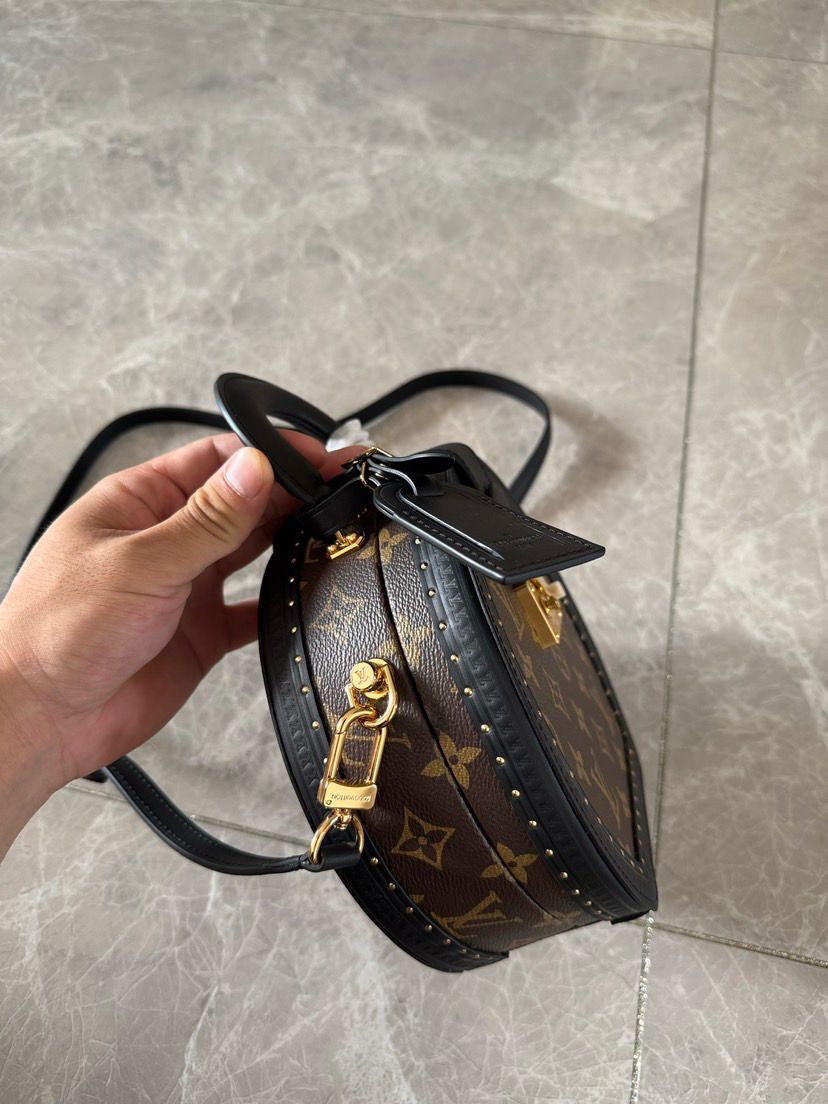 Bolsa Louis Vuitton Boîte Chapeau