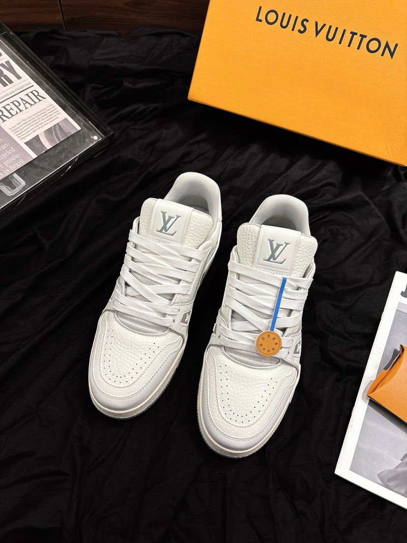 Trainer #54 White.