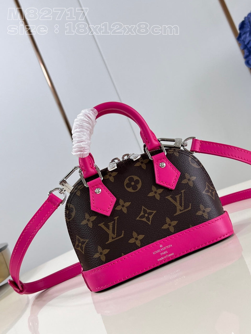 LV Alma Nano em canvas Monogram Pink