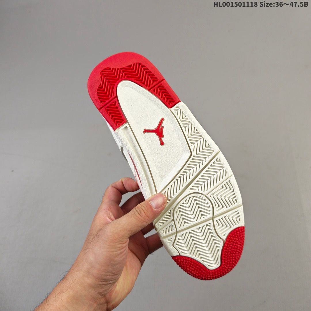 Nike Air Jordan 4 Retro "Valentine's Day"