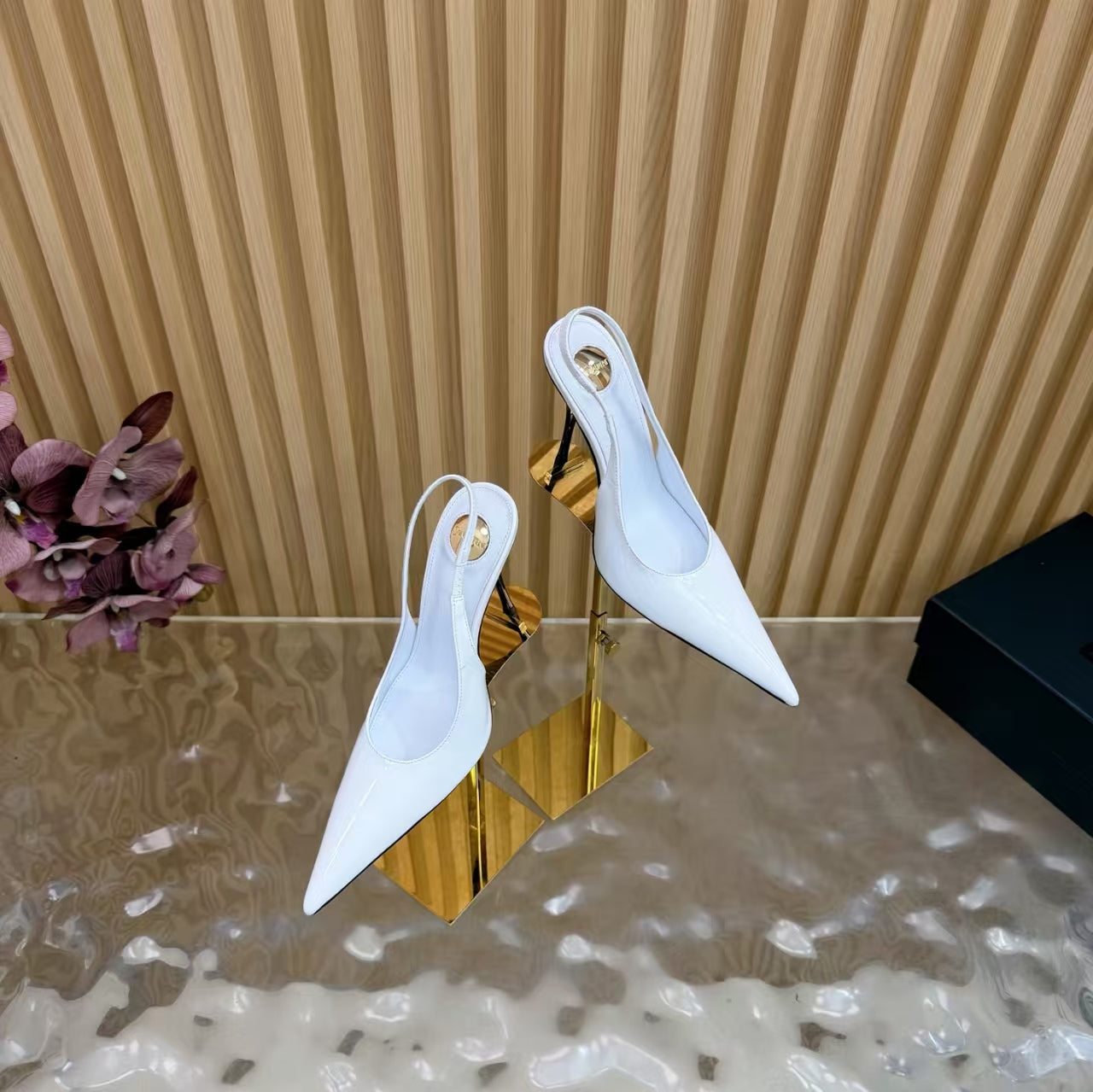 Saint Laurent Scarpin Slingback Sandal White