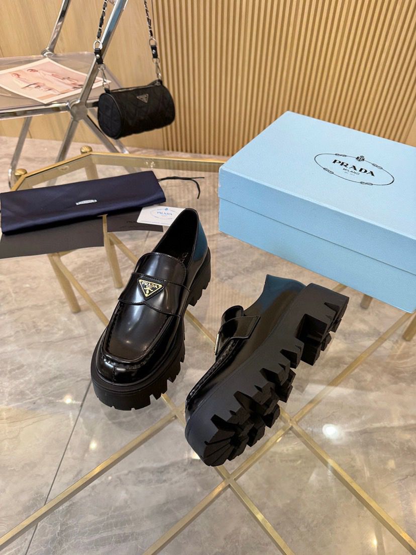 Mocassim Prada Black Gold