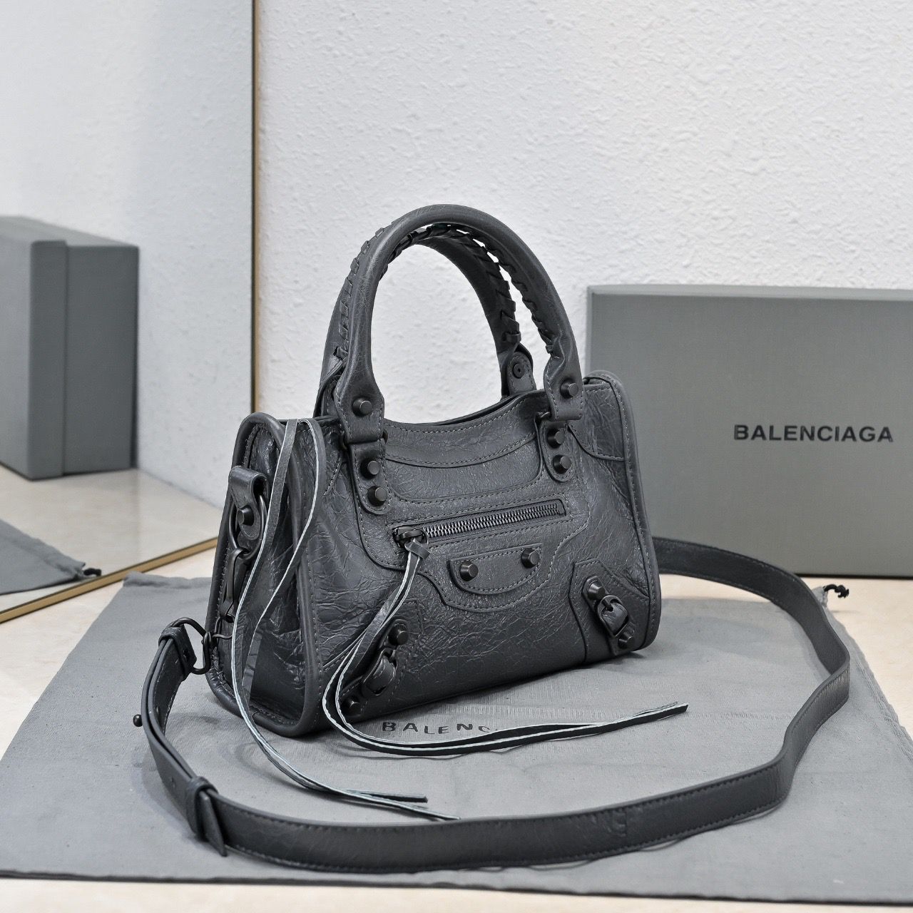 Bolsa Balenciaga Le City Mini