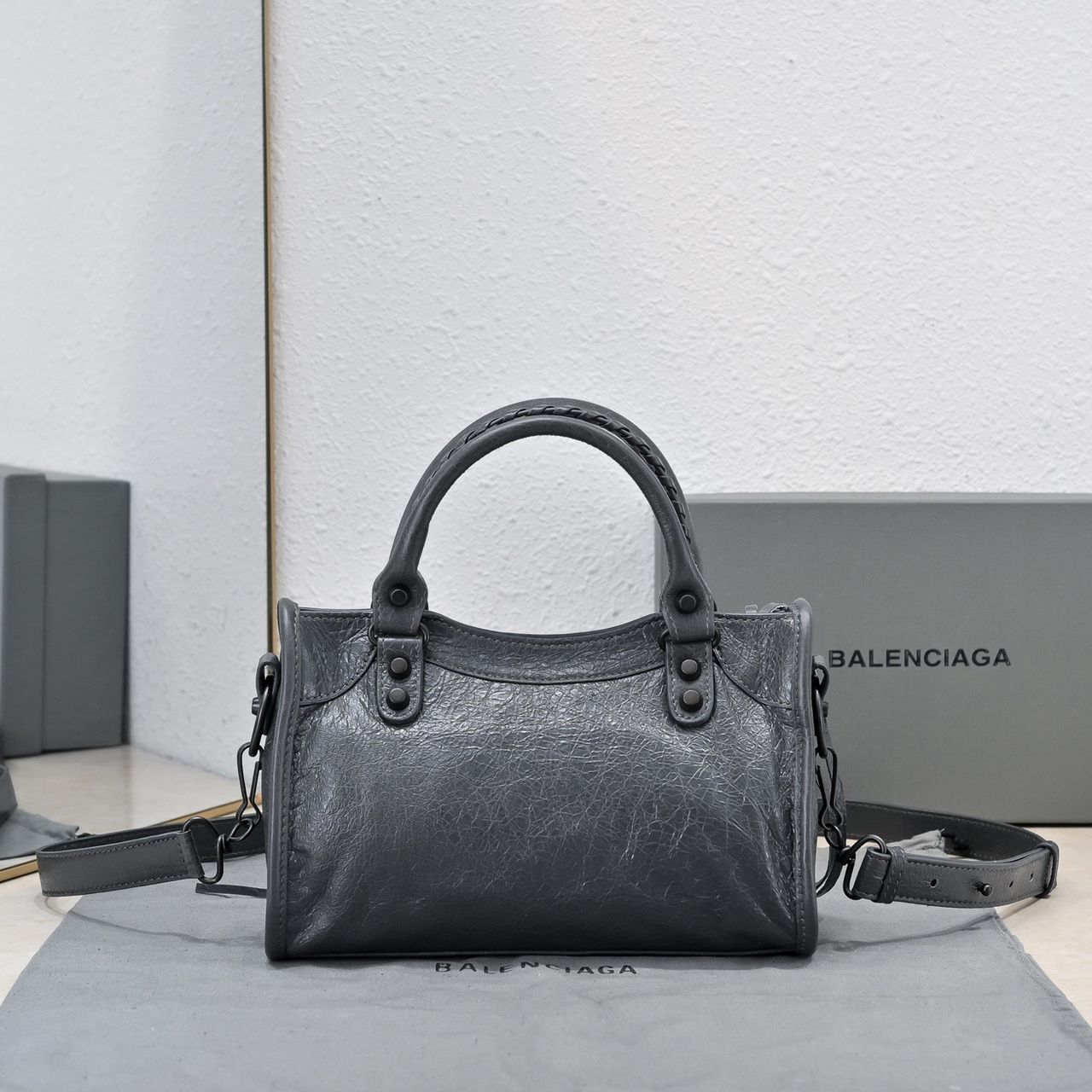 Bolsa Balenciaga Le City Mini