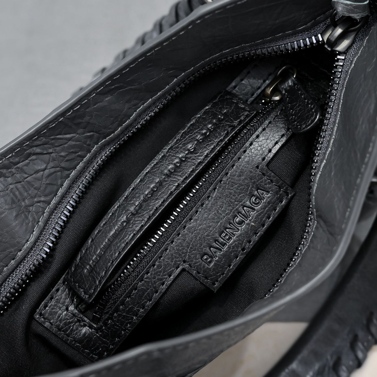 Bolsa Balenciaga Le City Mini