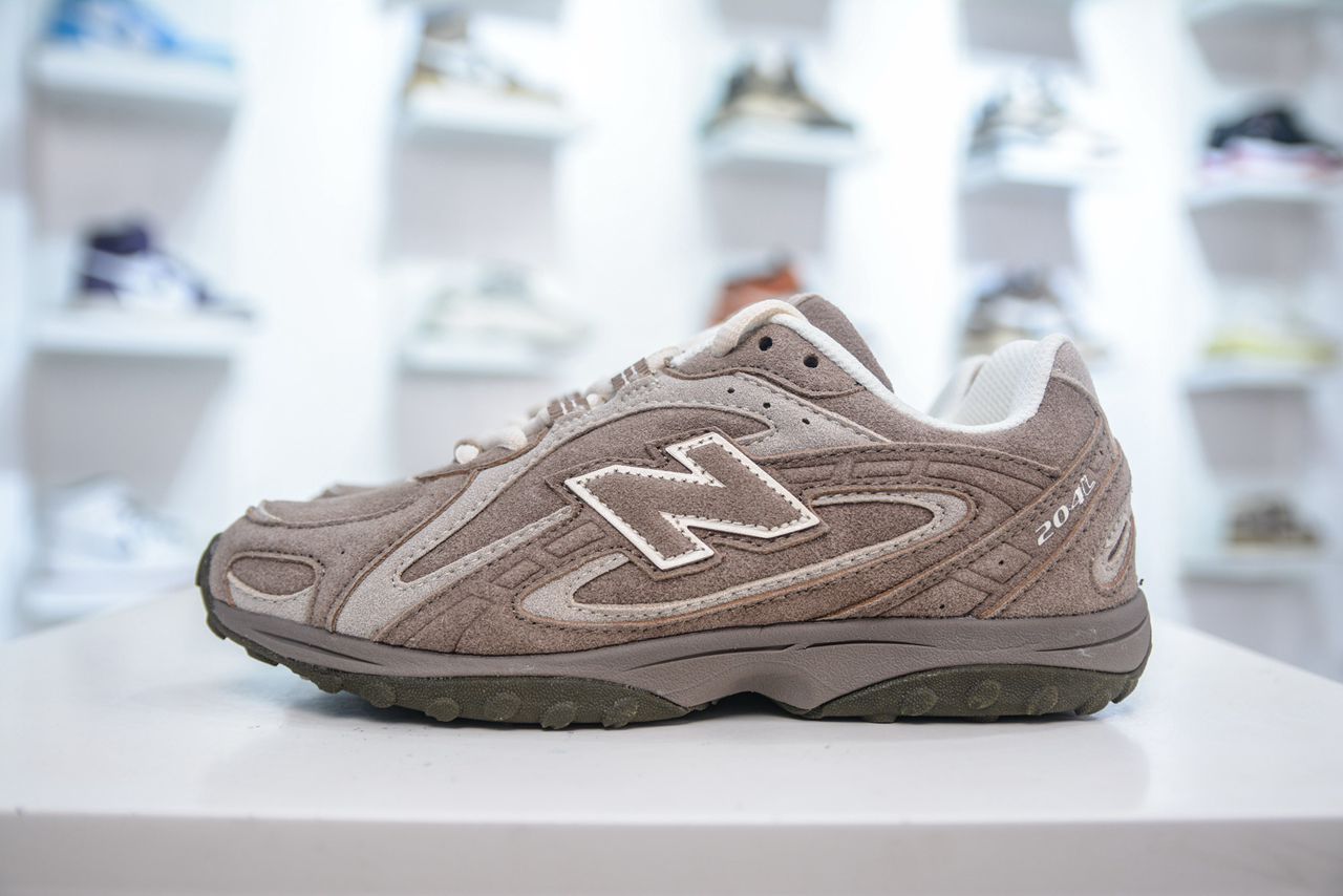 New Balance 204L Mushroom Arid Stone.