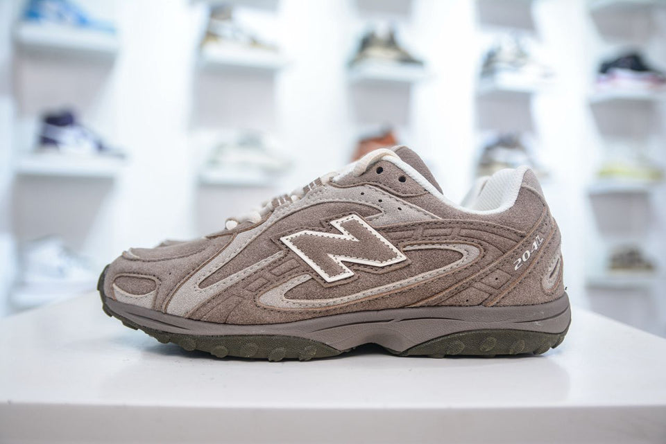 New Balance 204L Mushroom Arid Stone.