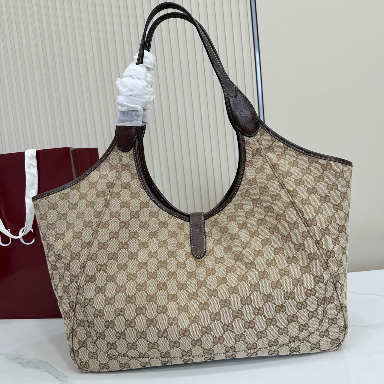 Gucci Jackie Tote Bag Beige Ebony .