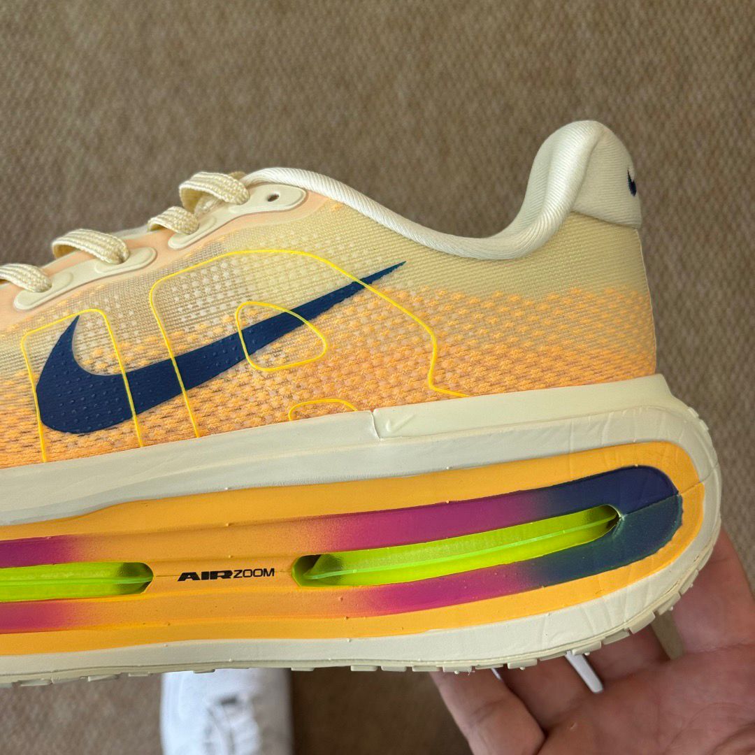 Nike Vomero Premium Alabaster.