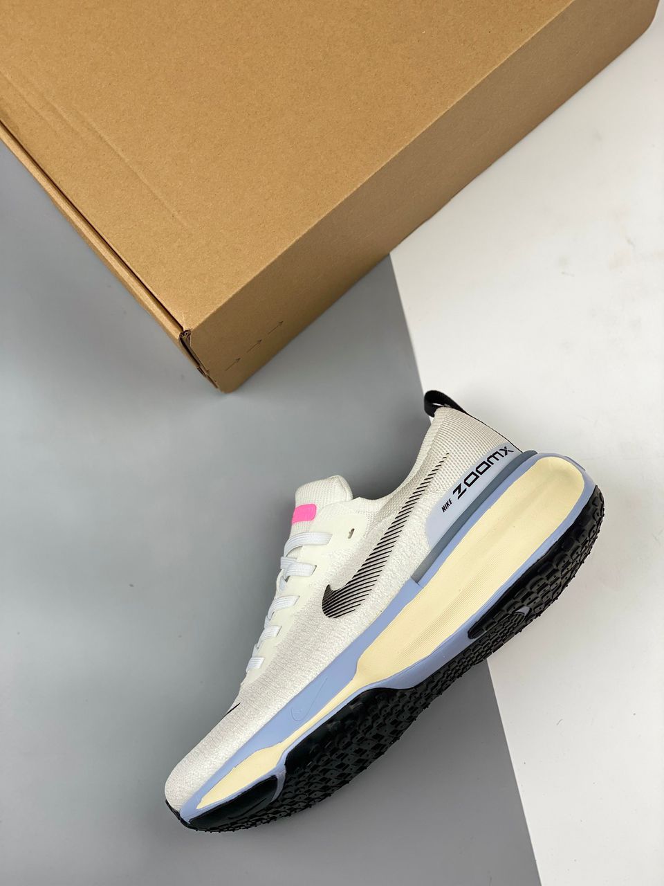 Nike ZoomX Invincible Run Flyknit 3