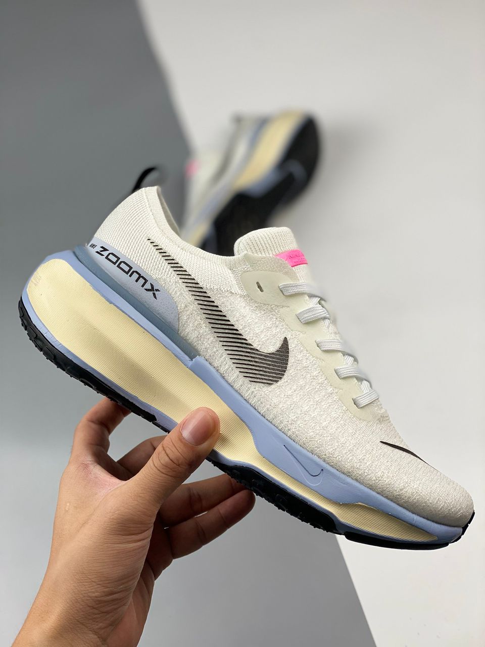 Nike ZoomX Invincible Run Flyknit 3
