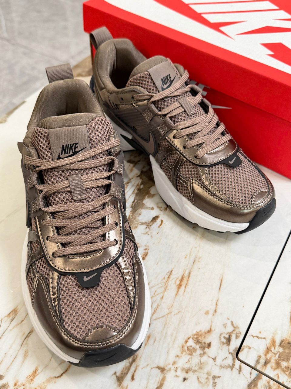 Nike V2K Run