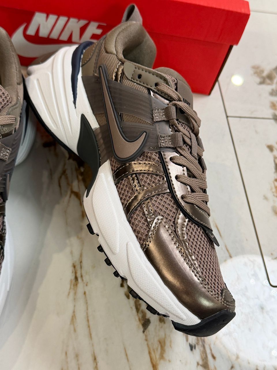 Nike V2K Run