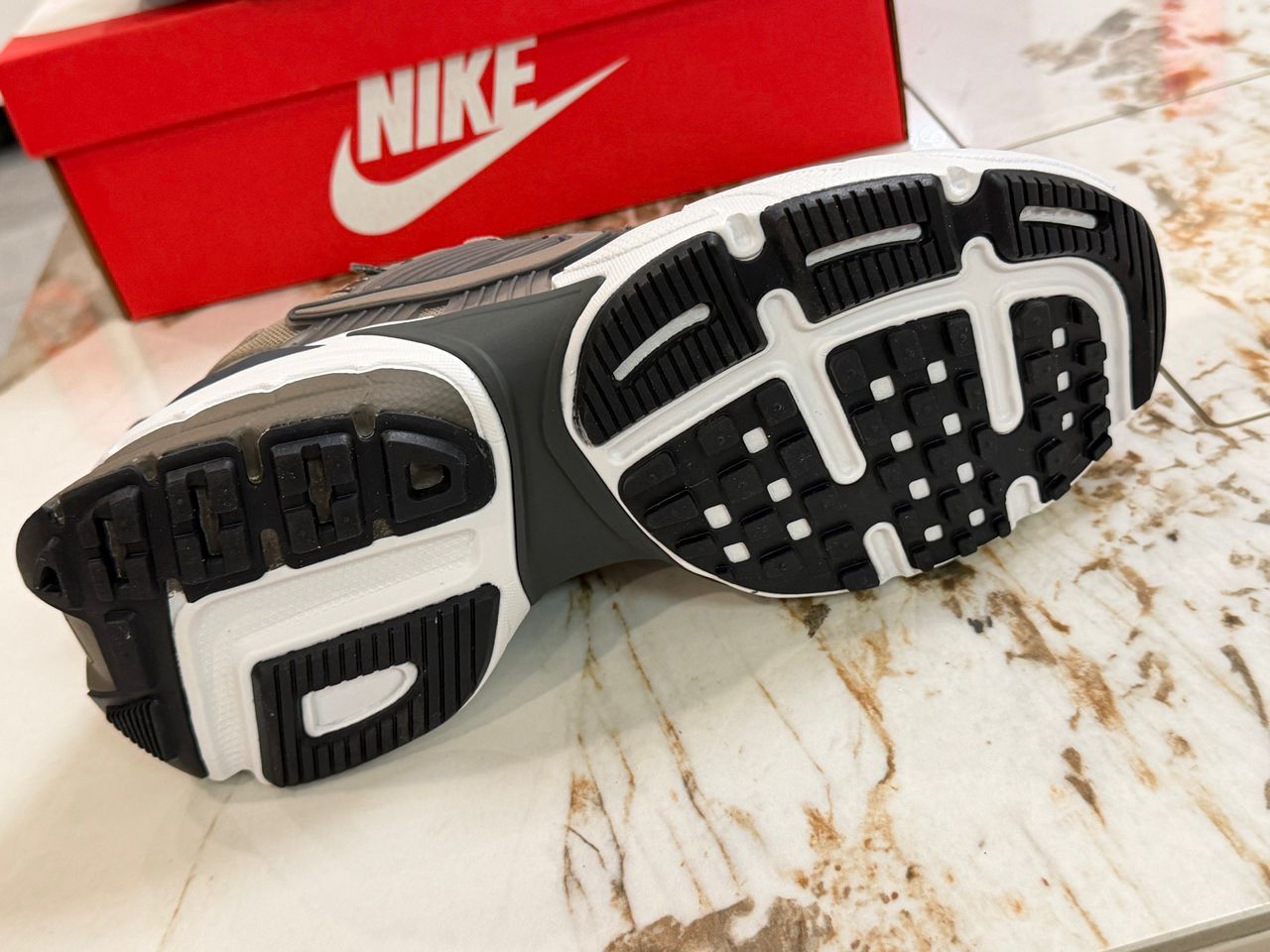 Nike V2K Run
