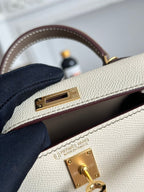 Hermès Kelly Wallet Bicolor Off White  Brown Gold Hardware .