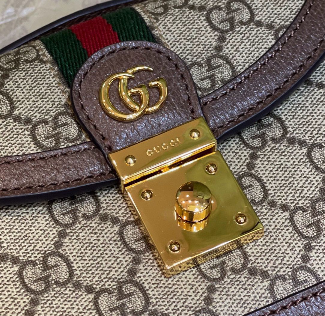 Gucci GG Supreme Mini Shoulder Bag Web Stripe .