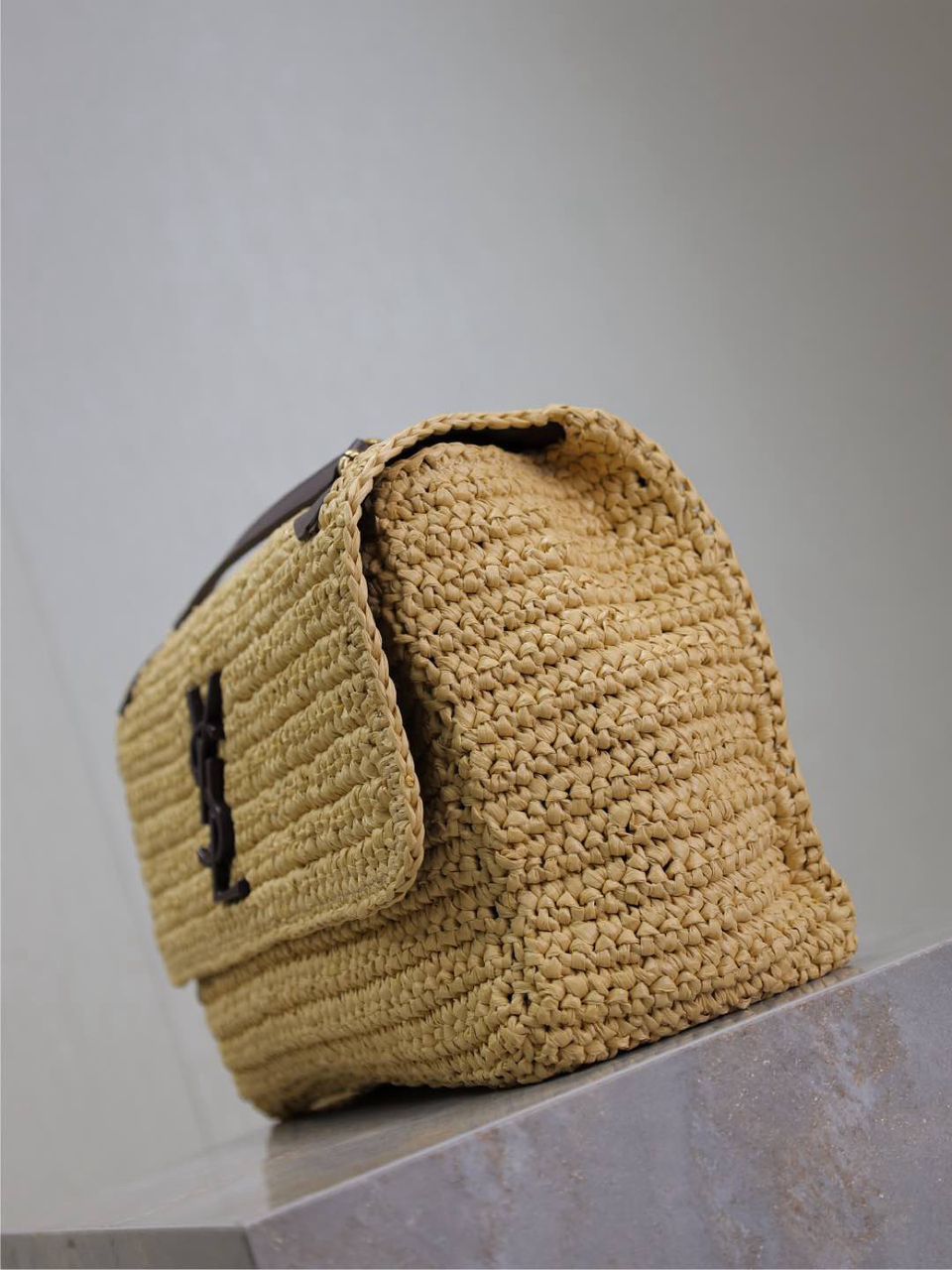 Saint Laurent Niki Medium Raffia Chain Bag Natural Preto .