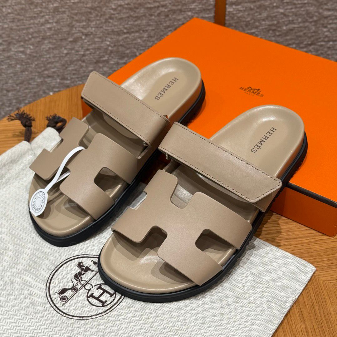 Hermès Chypre Sandal Couro Etoupe .
