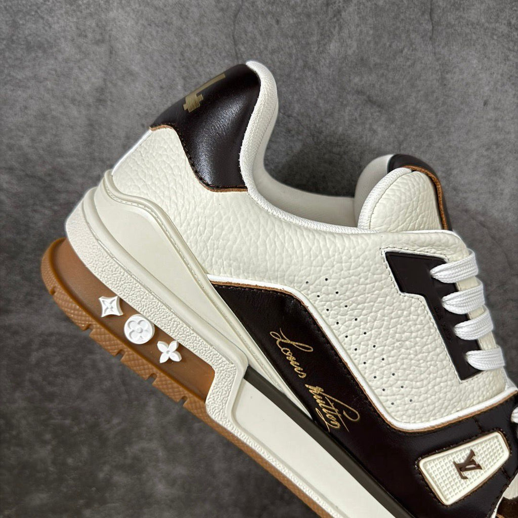 Louis Vuitton Trainer #54 White Black