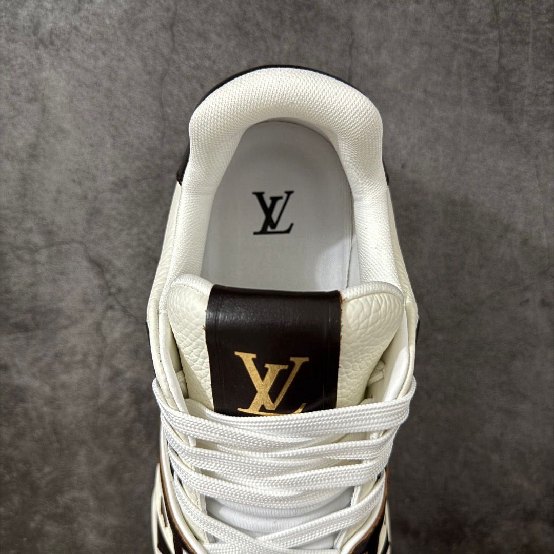 Louis Vuitton Trainer #54 White Black